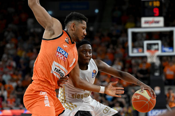 使勇士队的 使勇士队的